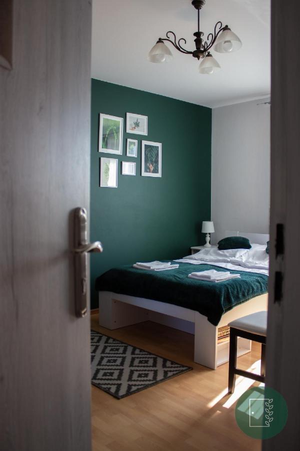 Apartamento Zielone Drzwi Starachowice Exterior foto